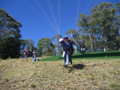 20130329Bright paragliding (2)