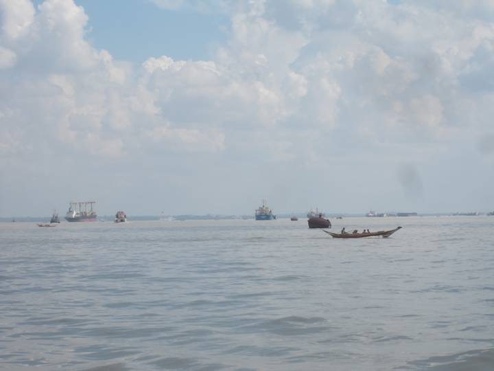 Crossing the Yangon River to Dala.<br />There was every sort of boat on the river from very small motor boats to large tankers.
